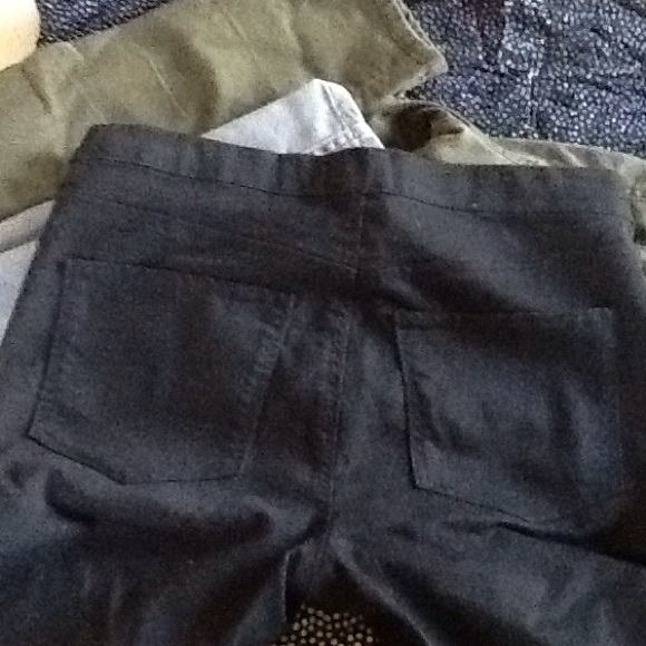 H&M pants - Picture 3 of 3