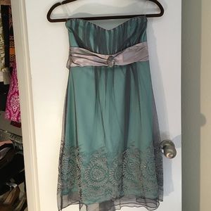 Cocktail dress, only worn once!