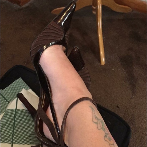 Shoes - Picture 4 of 4