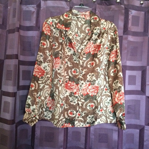 Vintage Long-Sleeve Collared Blouse