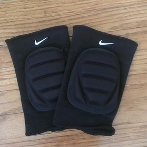 Nike knee pads