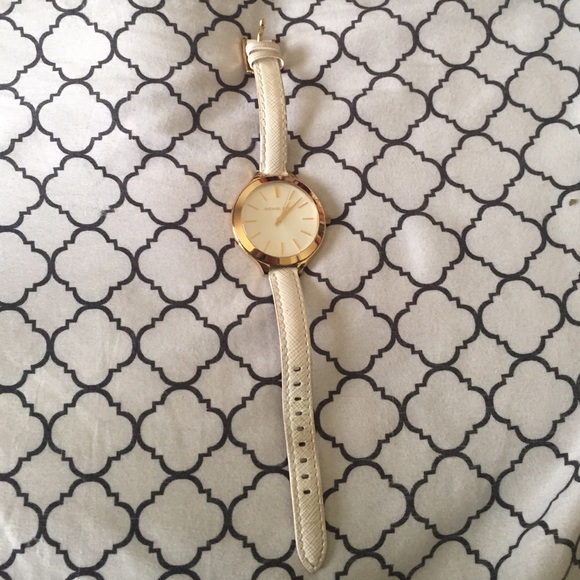 Michael Kors Watch - Picture 2 of 4