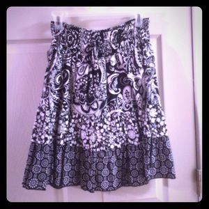 Black and white patterned skirt