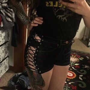 Biker babe 🔥🔥Side Lace up shorts high rise