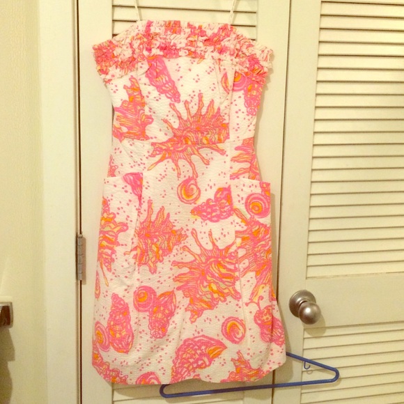 NWOT LILLY PULITZER sz. 4.
