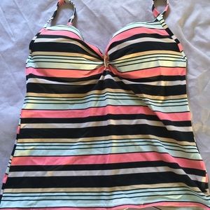 Victoria's Secret top