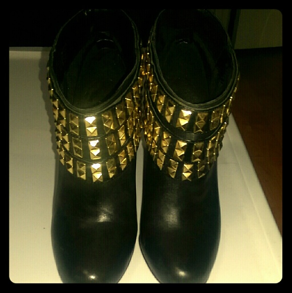 Beautiful Betsey Johnson gold studded boots!!!