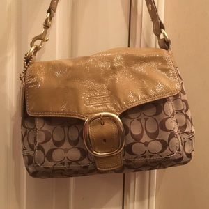 COACH PURSE...MAKE OFFER😊