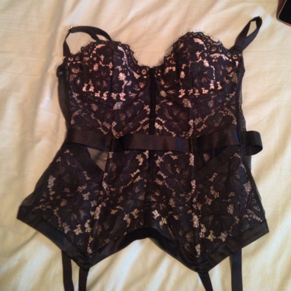 Victoria Secret corset - Picture 1 of 1