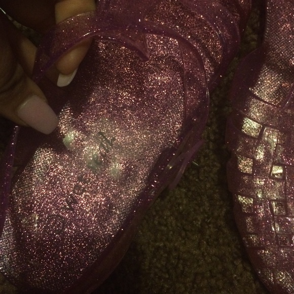 Sandals - Picture 4 of 4