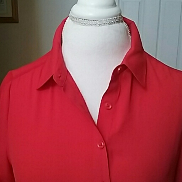 BCBG red top - Picture 4 of 4
