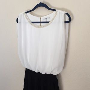 • Black n white unique relaxed jumpsuit •