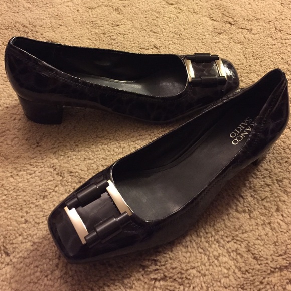 Women's dress shoe size 10