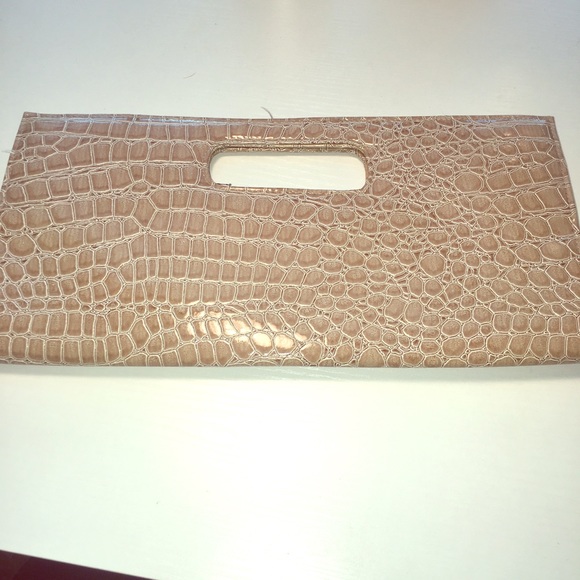 Tan/Nude "alligator" clutch