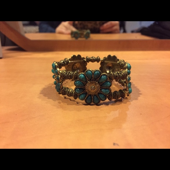 Bracelet