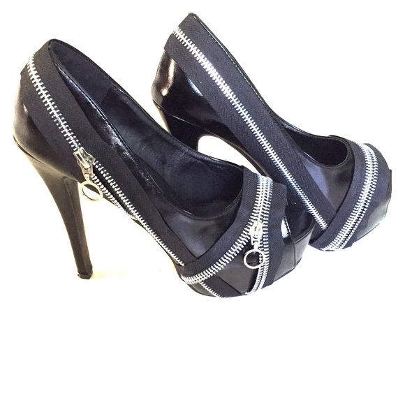 Black Zipper Show Story platform heels