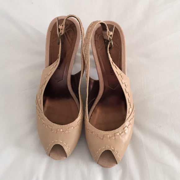 LAST DAYS Nine W. sandal. 10. Size 9. Worn once.