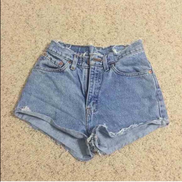 Levi's high waisted cheeky shorts