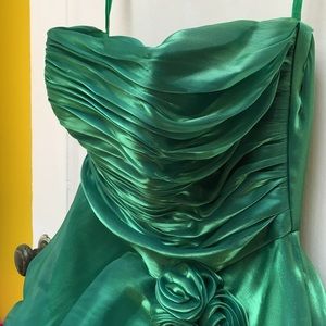 Shiny Green Prom dress!