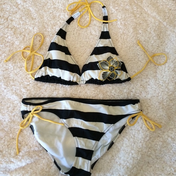 Aeropostale String Bikini