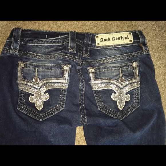 Jeans - Picture 1 of 3