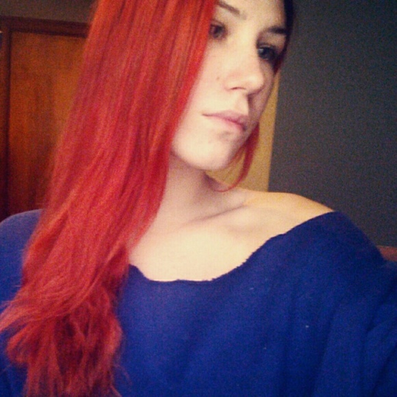 Meet your Posher, Bri - Picture 1 of 4