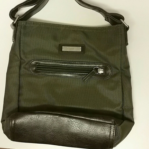 Carpisa purse