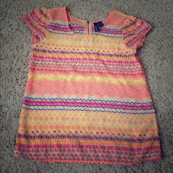 Beautiful Tribal print top with cap sleeves