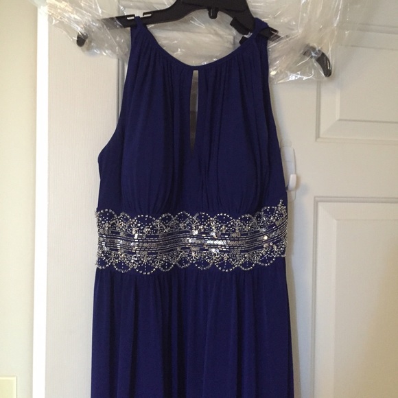 Formal/Prom Dress - Picture 1 of 4