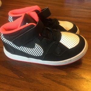 Nike toddler shoes