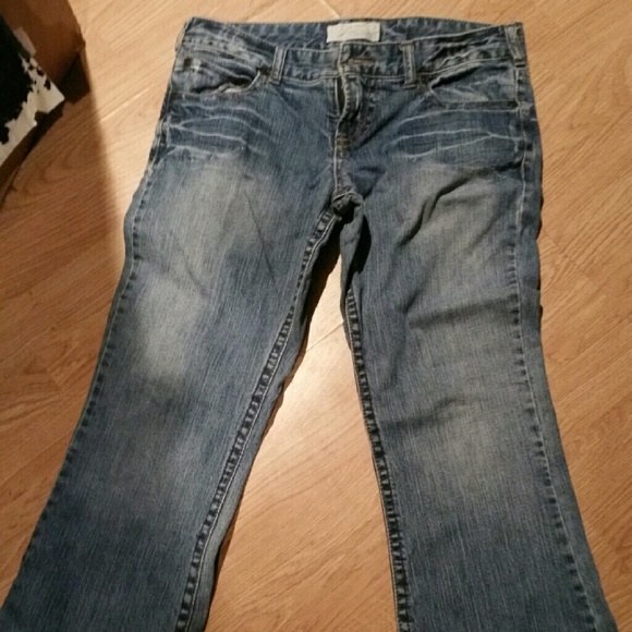 Maurices size 7/8 short jeans