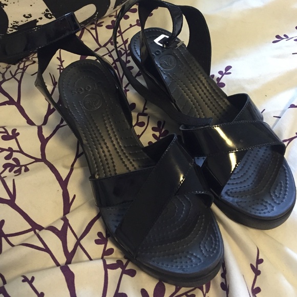Sexy Patent croc platform sandals
