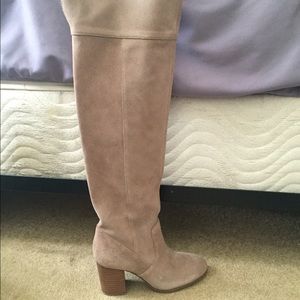 Jessica Simpson boots