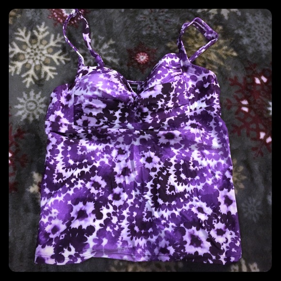 Bisou Bisou swim tank
