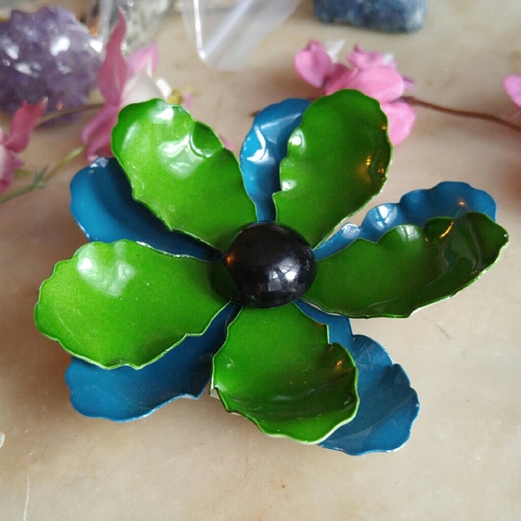 SOLD -Bundled- - Picture 3 of 4