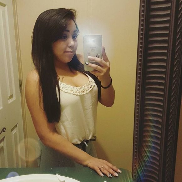 Meet your Posher, Jackelin