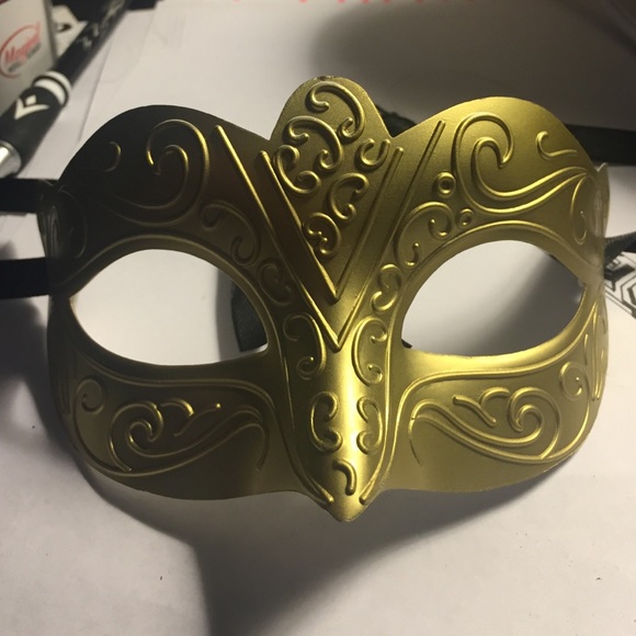 Gold Mardis Gras Mask