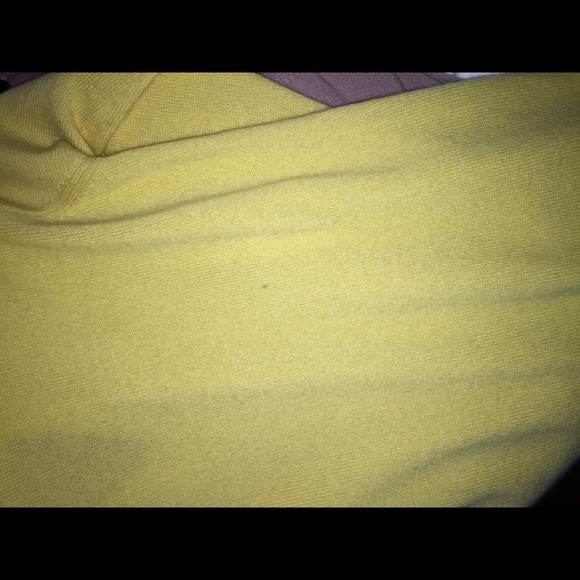 Henri Bendel Cashmere sweater - Picture 3 of 4