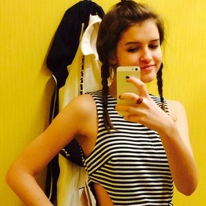 Meet your Posher, Ava