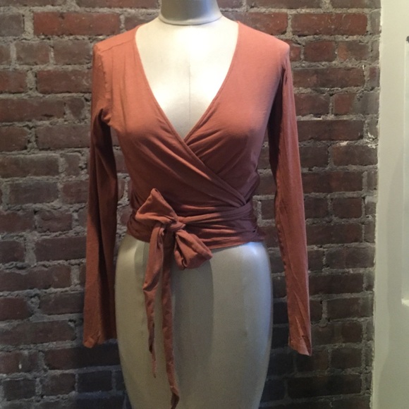 Stretch cotton Theory wrap top