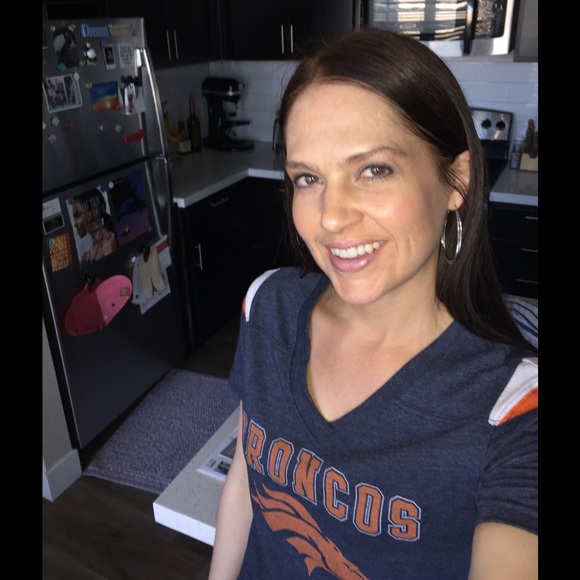 Meet your Posher, Angela - Picture 1 of 1