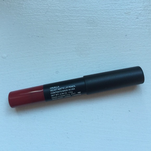 Nars Velvet Matte Lip Pencil in "Cruella" - Picture 2 of 3