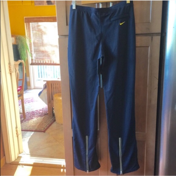 Nike Dry Fit joggers - Picture 7 of 8