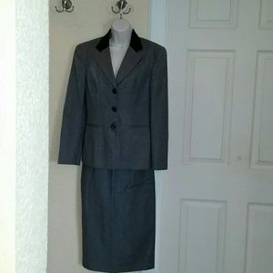 Vintage OLIVER by Valentino blazer skirt suit