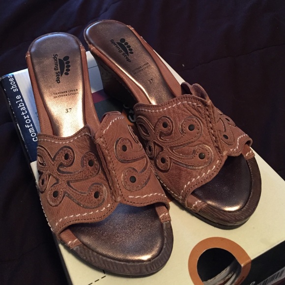 Tan wedge slide sandal