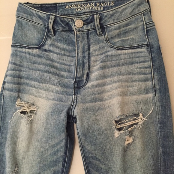 American Eagle high waisted jeans - Picture 2 of 4