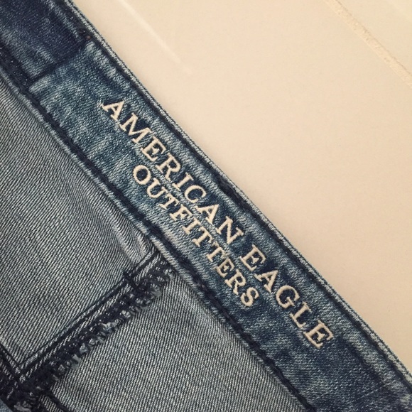 American Eagle high waisted jeans - Picture 3 of 4