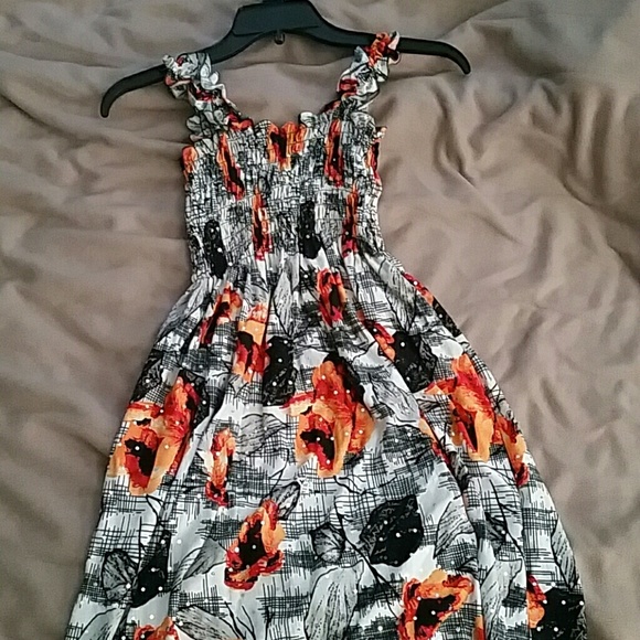 Dress - Picture 1 of 1