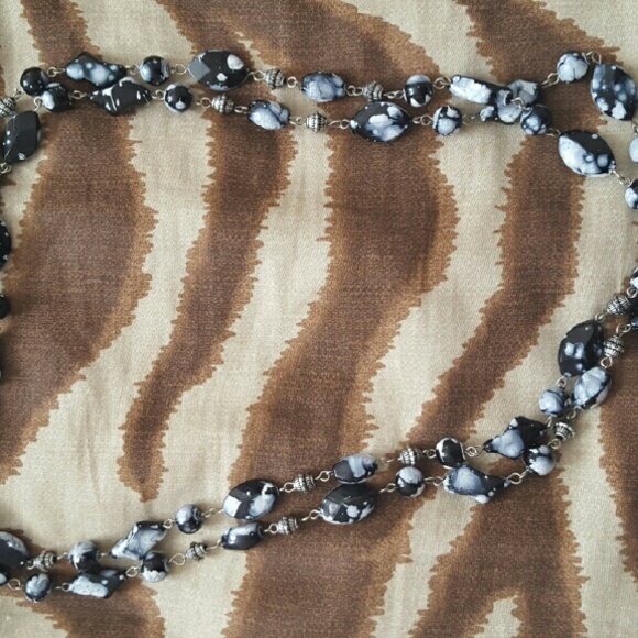 Gorgeous beaded necklace