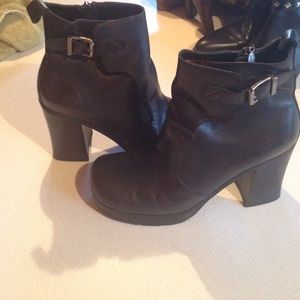 Black Harley Davidson leather heeled boots